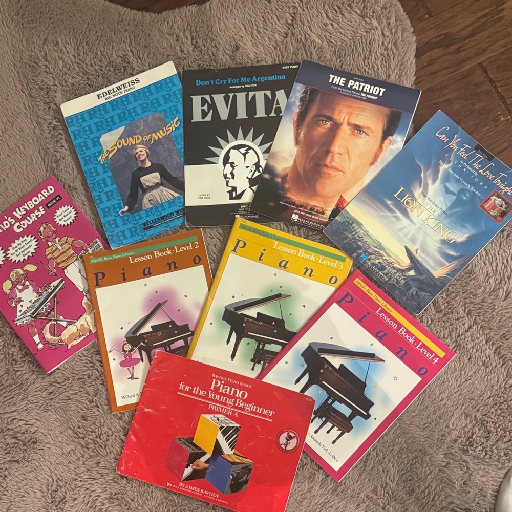 Assorted Music and Piano Books Collection - Picture 2 of 11